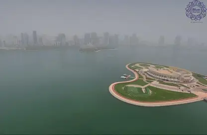 شقة - 4 غرف نوم - 5 حمامات للايجار في برج المجاز - المجاز - الشارقة