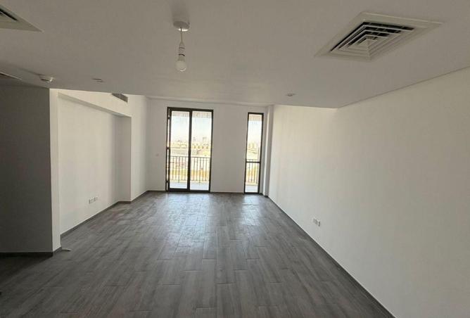 63649108 - Property Main Image