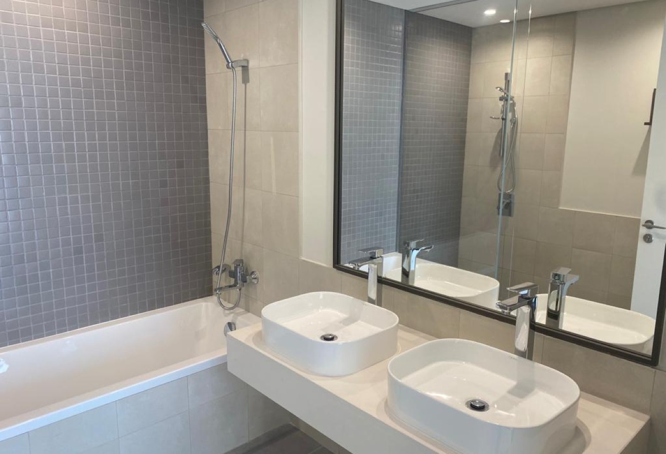 2 bedroom apartment in 1 Residences - 2, Bur Dubai: 10