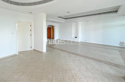 Apartment - 3 - 4 for rent in Southwest Apartments - Green Community West - Green Community - Dubai Investment Park 1 (DIP 1) - Dubai Investment Park (DIP) - Dubai