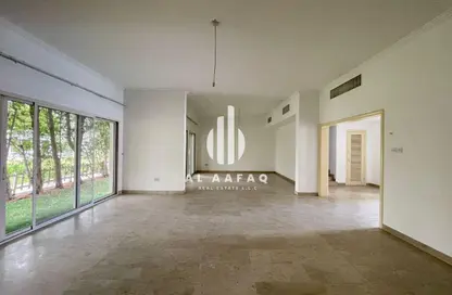 فيلا - 4 غرف نوم - 4 حمامات للايجار في الآبار - حلوان - الشارقة