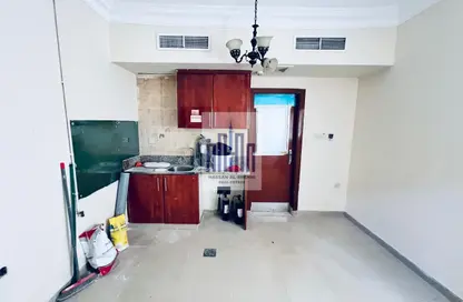 Apartment - Studio - 1 Bathroom for rent in Fire Station Road - Muwaileh - Sharjah