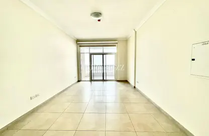 شقة - غرفة نوم - 2 حمامات للبيع في بلازا ريسدينس 2 - بلازا ريزيدنس - الضاحية 13 - قرية جميرا الدائرية - دبي