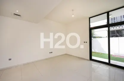 تاون هاوس - 3 غرف نوم - 4 حمامات للايجار في جنوسيا - داماك هيلز 2 - دبي