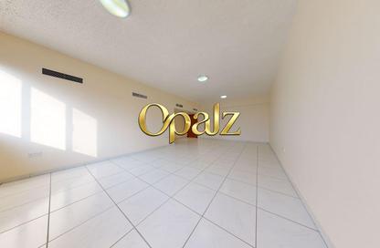 Apartment - 2 - 2 for rent in Golden Sands 1 - Al Mankhool - Bur Dubai - Dubai