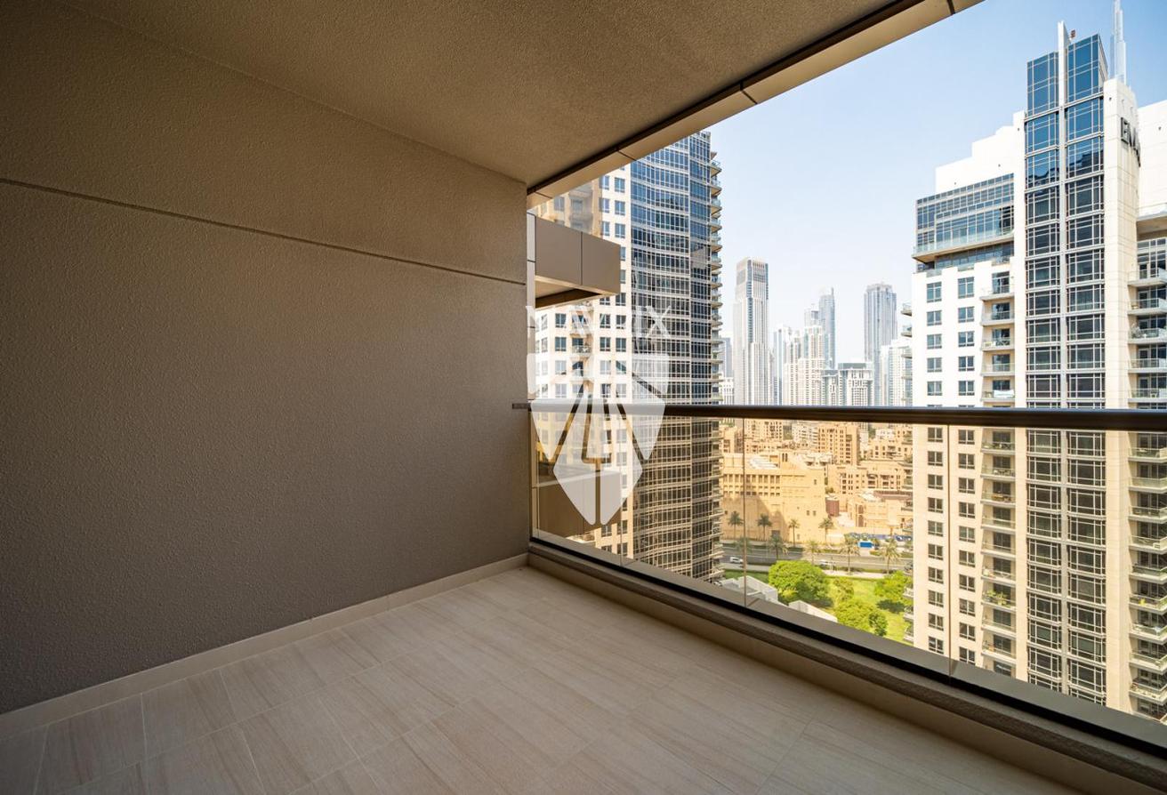 Downtown View | Elegant Studio | Available 15 Oct photo 10