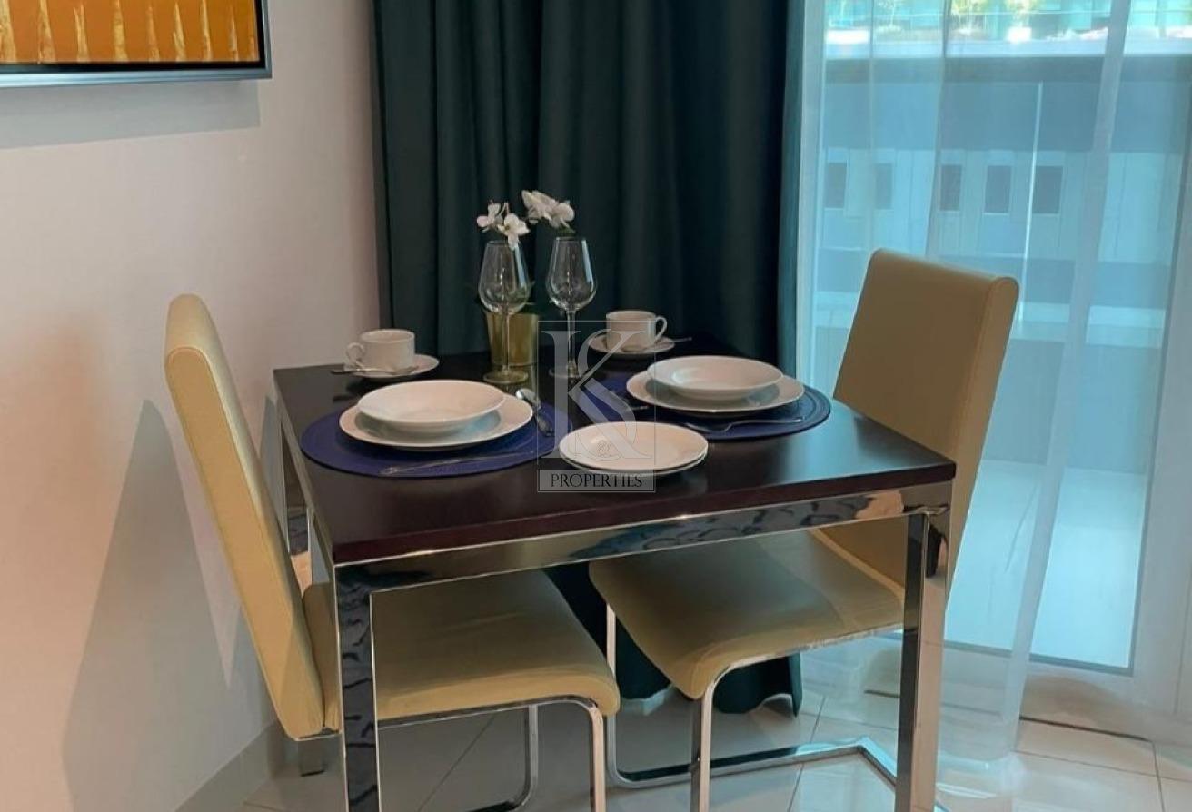 Stylish Interiors | Prime Location | Furnished photo 10