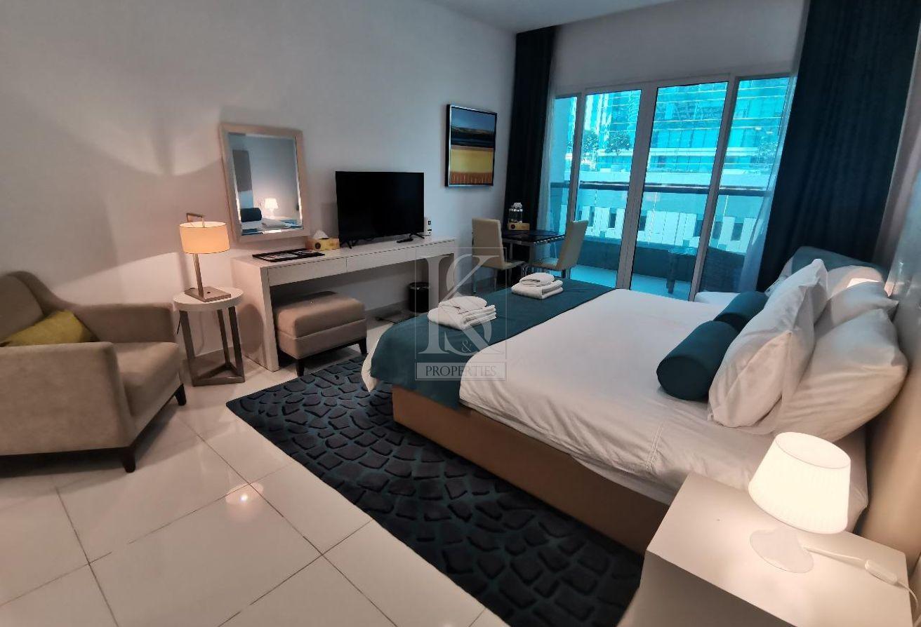 Stylish Interiors | Prime Location | Furnished photo 3