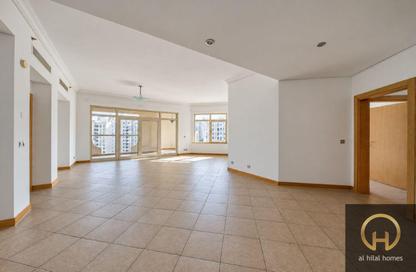 Apartment - 3 - 4 for rent in Al Msalli - Shoreline Apartments - Palm Jumeirah - Dubai
