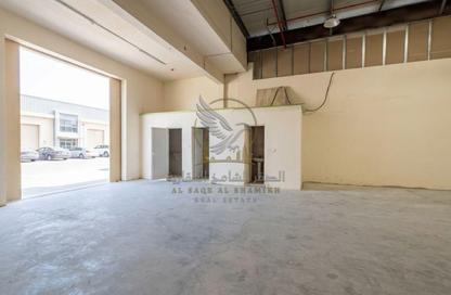 Warehouse - Studio - 2 for rent in Industrial Area 4 - Sharjah Industrial Area - Sharjah