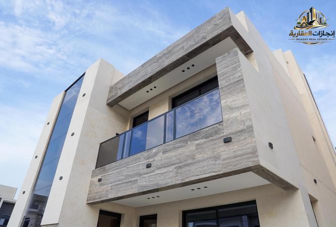 124290147 - Property Image 3