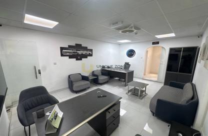 Office Space - Studio - 1 for rent in Sarah Building - Al Garhoud - Dubai