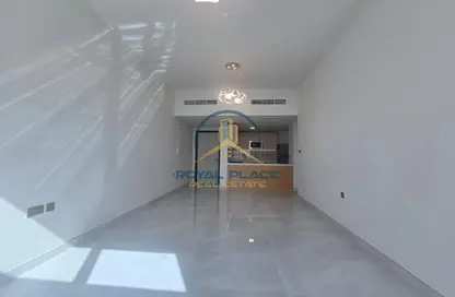 Apartment - 2 Bedrooms - 2 Bathrooms for rent in Skyz by Danube - Arjan - Dubai