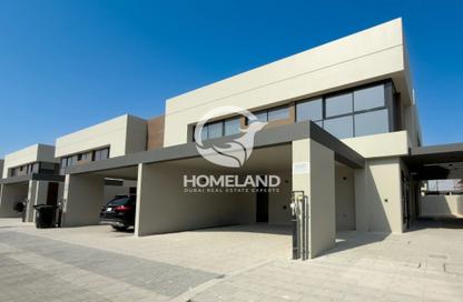 Townhouse - 3 - 5 for sale in California Residence - California Village - Dubai