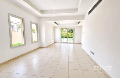 Villa - 3 Bedrooms - 2 Bathrooms for rent in Springs 12 - The Springs - Dubai