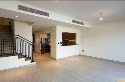 Townhouse - 4 - 3 for rent in Nice - Damac Lagoons - Dubai