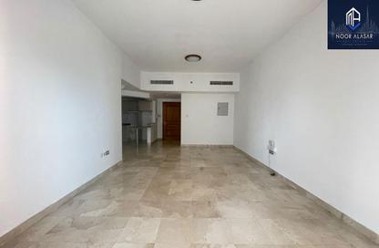 Apartment - 1 - 2 for rent in Al Meraikhi Tower - Sheikh Zayed Road - Dubai Apartment - 1 - 2 for rent in Al Meraikhi Tower - Sheikh Zayed Road - Dubai