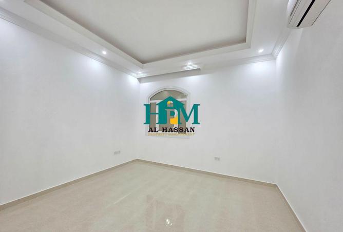 58211798 - Property Image 2