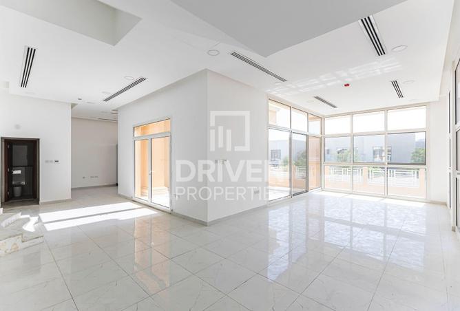 109032552 - Property Image 3