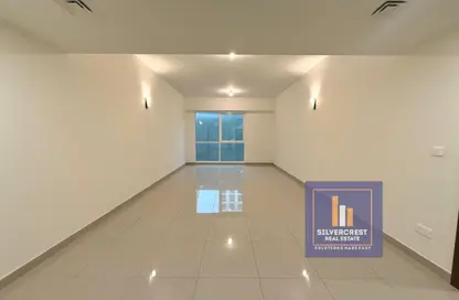 Apartment - 3 Bedrooms - 3 Bathrooms for rent in Cornich Al Khalidiya - Al Khalidiya - Abu Dhabi