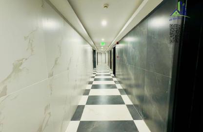عمارة بالكامل - 7+ - 7+ للبيع في مساكن كورنيش عجمان - طريق كورنيش عجمان - عجمان