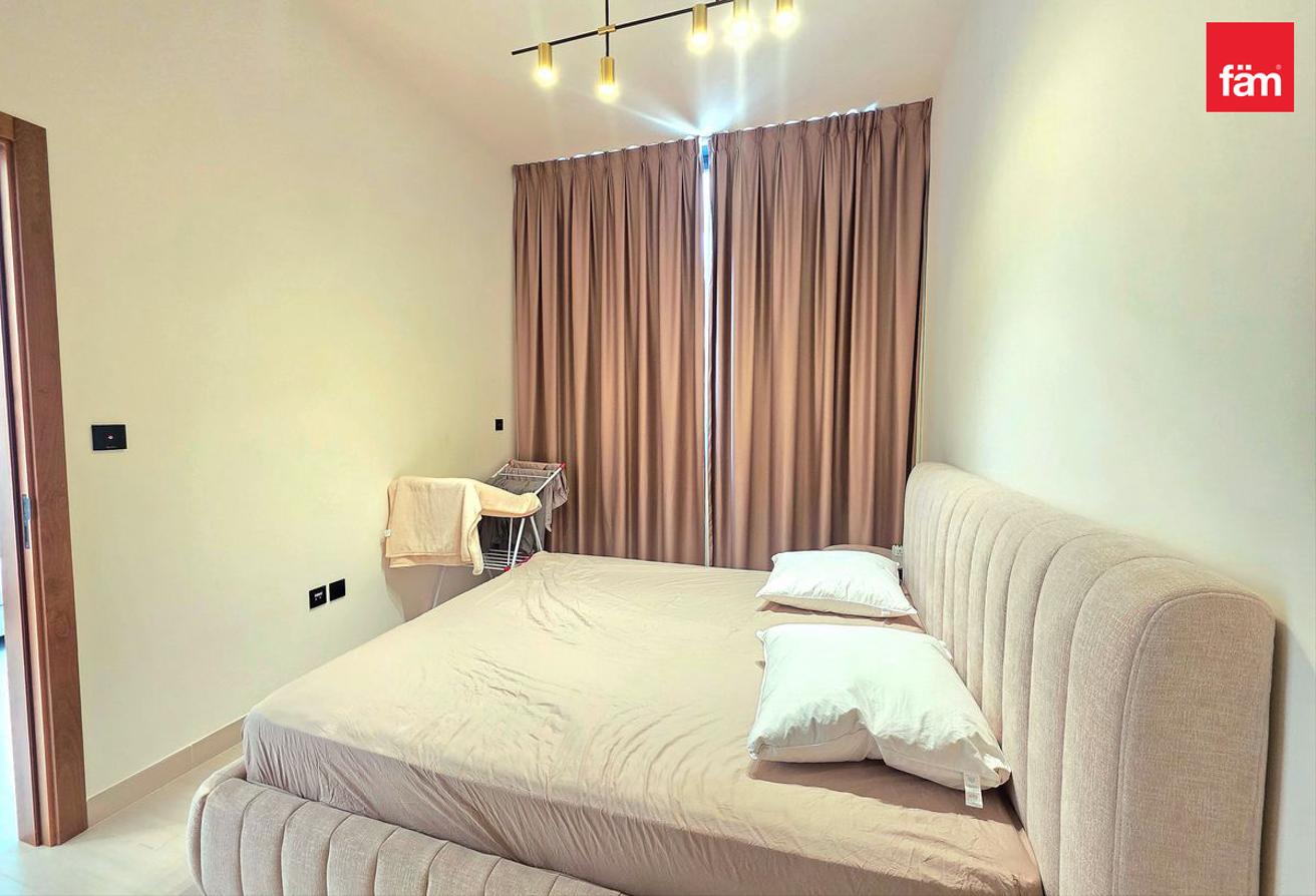 Furnished | Modern Layout | City View photo 6
