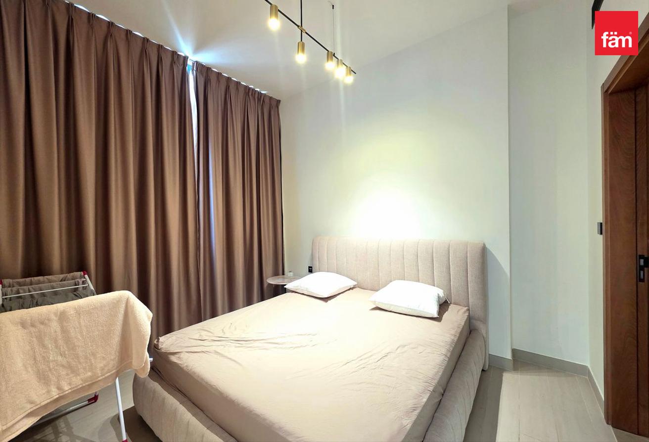 Furnished | Modern Layout | City View photo 4