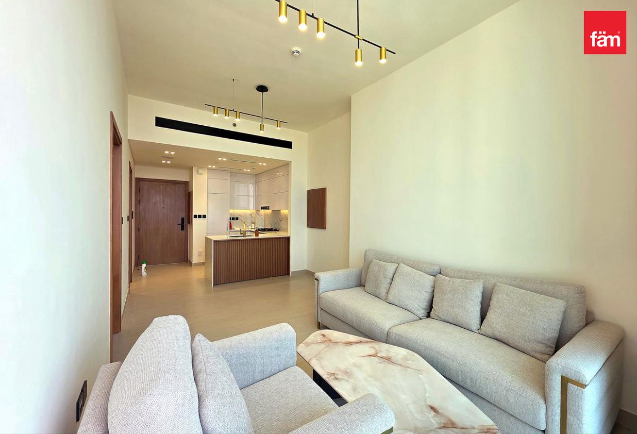 Furnished | Modern Layout | City View photo 5