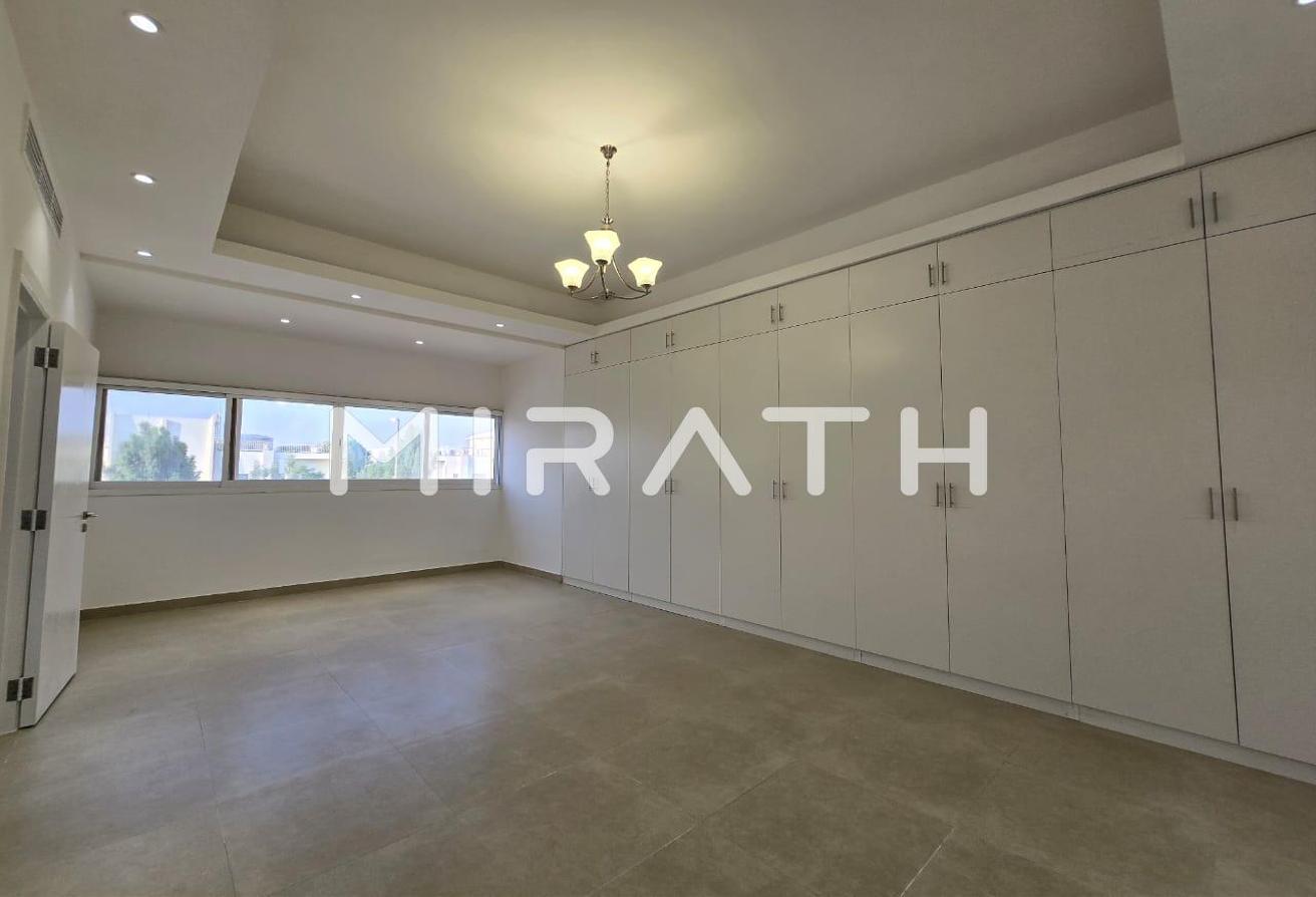 Semi attached | Renovated 4BR + Maid’s photo 7