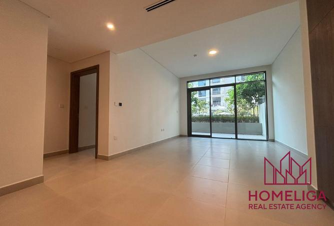BIGGEST LAYOUT | DIRECT POOL ACCESS | UNFURNUSHED photo 2