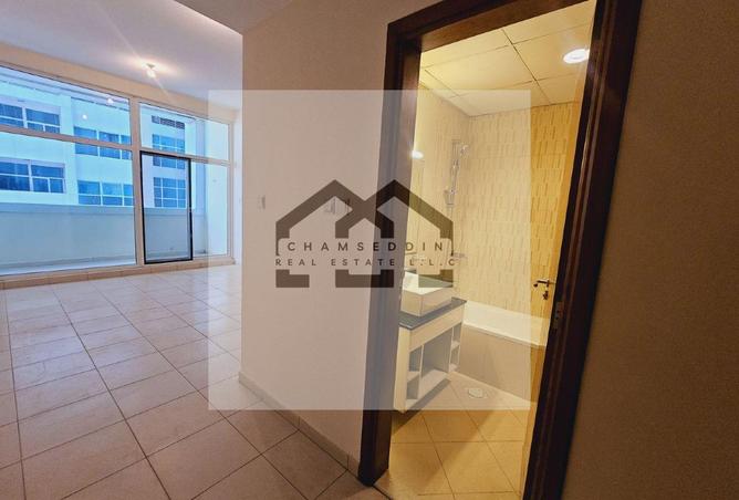 118594221 - Property Image 3