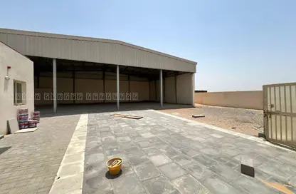 Factory - Studio - 1 Bathroom for rent in Al Sajaa S - Al Sajaa - Sharjah