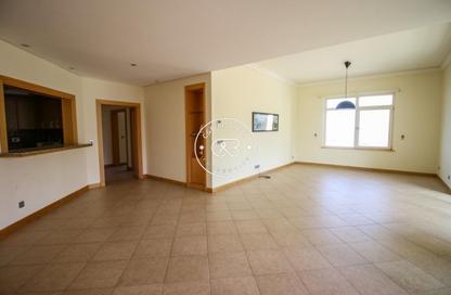 Apartment - 3 Bedrooms - 4 Bathrooms for sale in Jash Falqa - Shoreline Apartments - Palm Jumeirah - Dubai