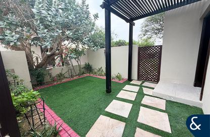 Villa - 2 Bedrooms - 1 Bathroom for rent in Springs 11 - The Springs - Dubai