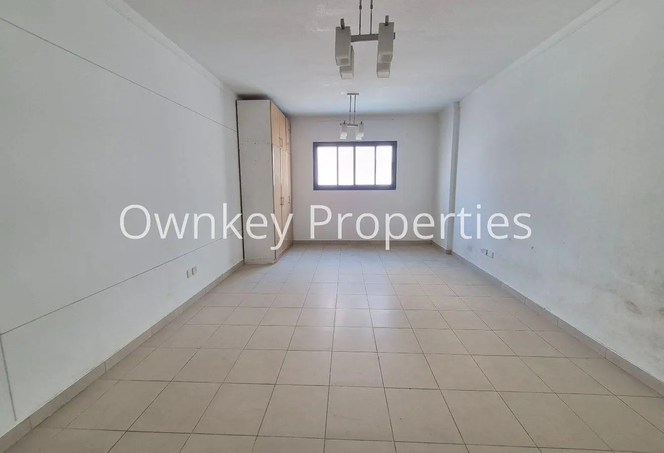 166063216 - Property Main Image