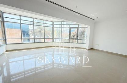 Villa - 3 - 4 for rent in Al Khalidiya - Abu Dhabi Villa - 3 - 4 for rent in Al Khalidiya - Abu Dhabi