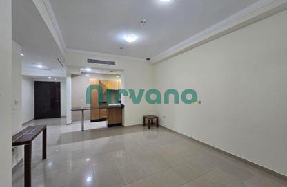 Apartment - 1 Bedroom - 2 Bathrooms for rent in Marina Crown - Dubai Marina - Dubai