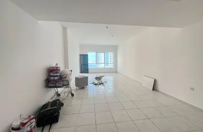 Apartment - 3 Bedrooms - 4 Bathrooms for rent in New Al Taawun Road - Al Taawun - Sharjah