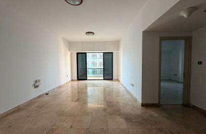 Apartment - 1 Bedroom - 2 Bathrooms for rent in Al Meraikhi Tower - Sheikh Zayed Road - Dubai