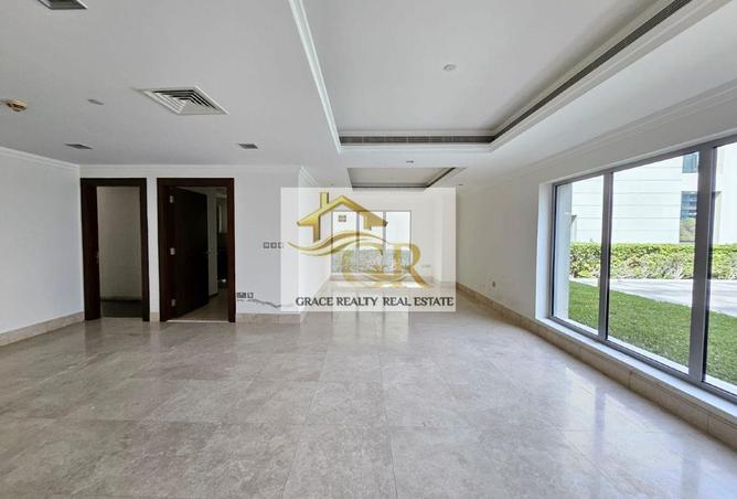 75410672 - Property Image 3