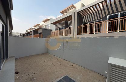 Townhouse - 4 - 4 for rent in Verona - Damac Hills 2 - Dubai