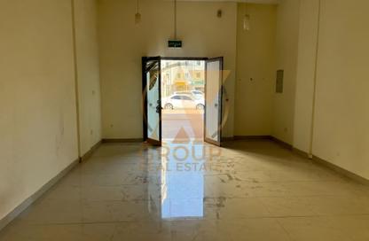 Shop - Studio for rent in Building V02 - Russia Cluster - International City - Dubai