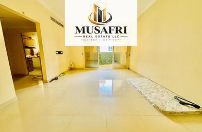 Apartment - 2 - 3 for rent in Muwaileh Commercial - Sharjah