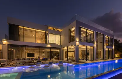 Villa - 5 Bedrooms - 6 Bathrooms for sale in Signature Villas Frond E - Signature Villas - Palm Jumeirah - Dubai