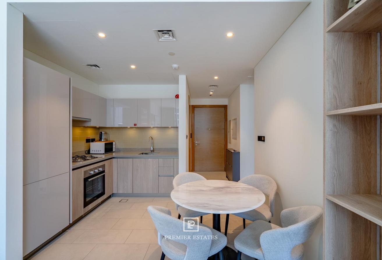 Fully Furnished | 2-Bed | Vacant 2nd September photo 4