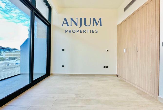 64794518 - صورة العقار 3