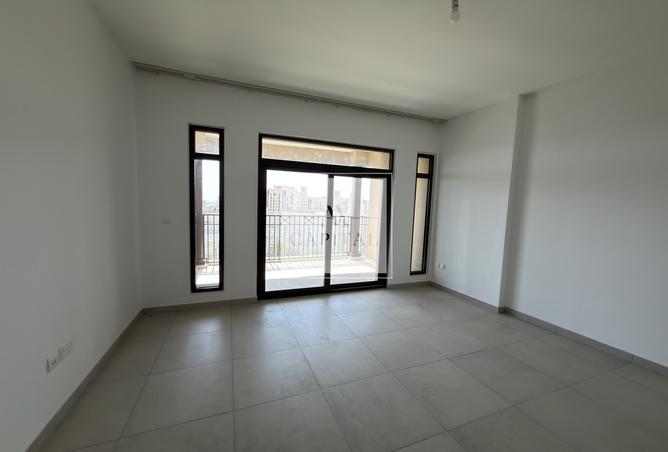 123842060 - Property Main Image