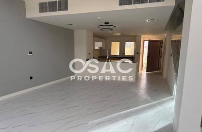 Townhouse - 2 Bedrooms - 3 Bathrooms for rent in Rukan 3 - Rukan - Dubai