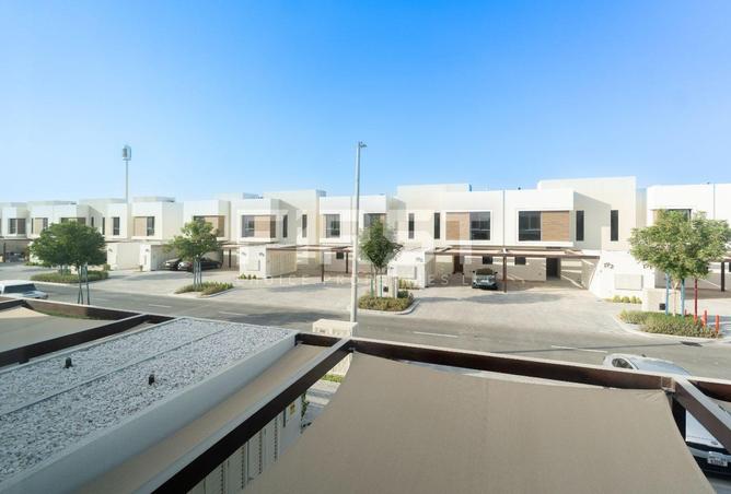 70693924 - صورة العقار 2