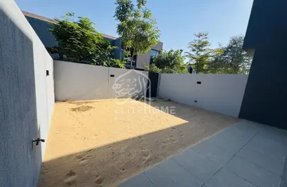 Townhouse - 2 Bedrooms - 4 Bathrooms for sale in Kaya - Masaar - Tilal City - Sharjah